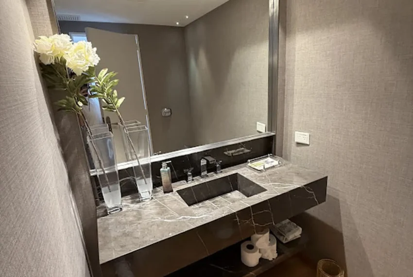 2d3e9444-33fd-431b-9256-1d0fab61f2cb_u_large