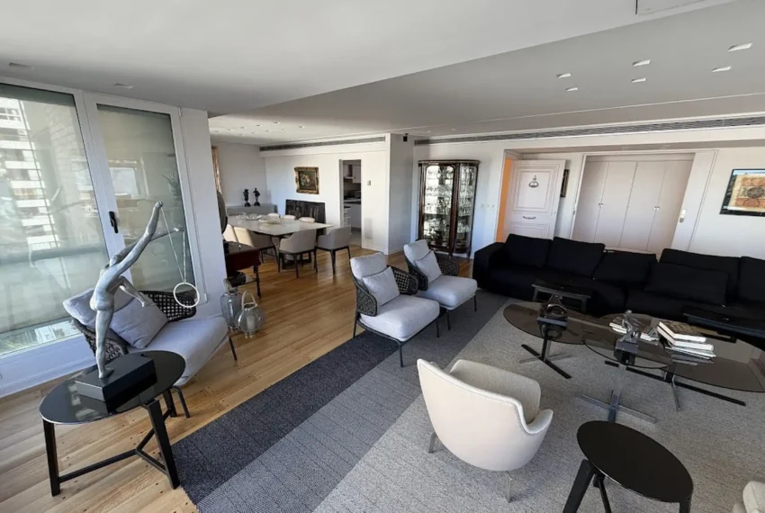 4cbaee31-a155-4266-b82e-60b0e1804f23_u_large