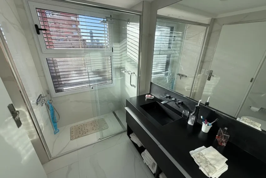 5d2e22e6-a31e-4336-bafd-8549779c457c_u_large