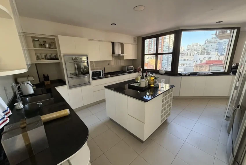 e1c942f6-e8dc-4db0-bcc9-37d27422883f_u_large