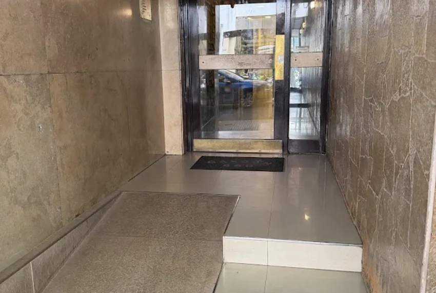 e258e0fd-e7c3-44bb-a3e4-1352950ed038_u_large